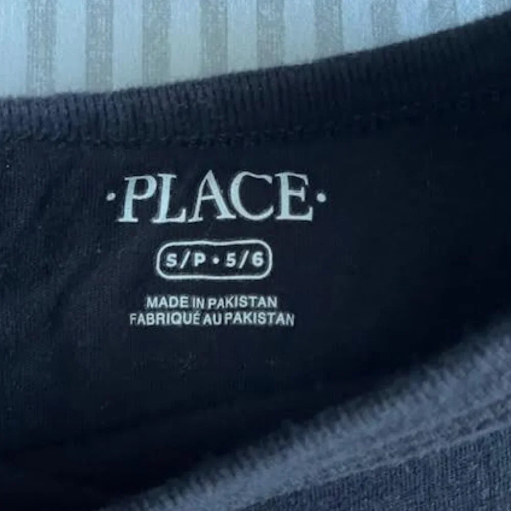 The Children's Place Boys Short Sleeve Graphic T-Shirt 5/6 Black short sleeve